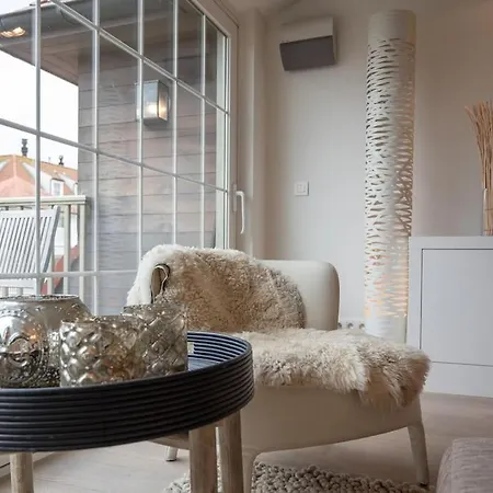 Locarno Apartman *